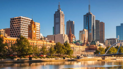 melbourne-pub,-tabcorp-kucuklerin-kumar-oynamasina-izin-verdigi-icin-para-cezasiyla-karsi-karsiya